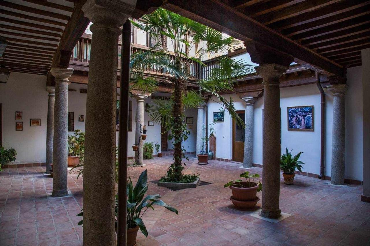 La Casa De Infantes By Ap * Toledo